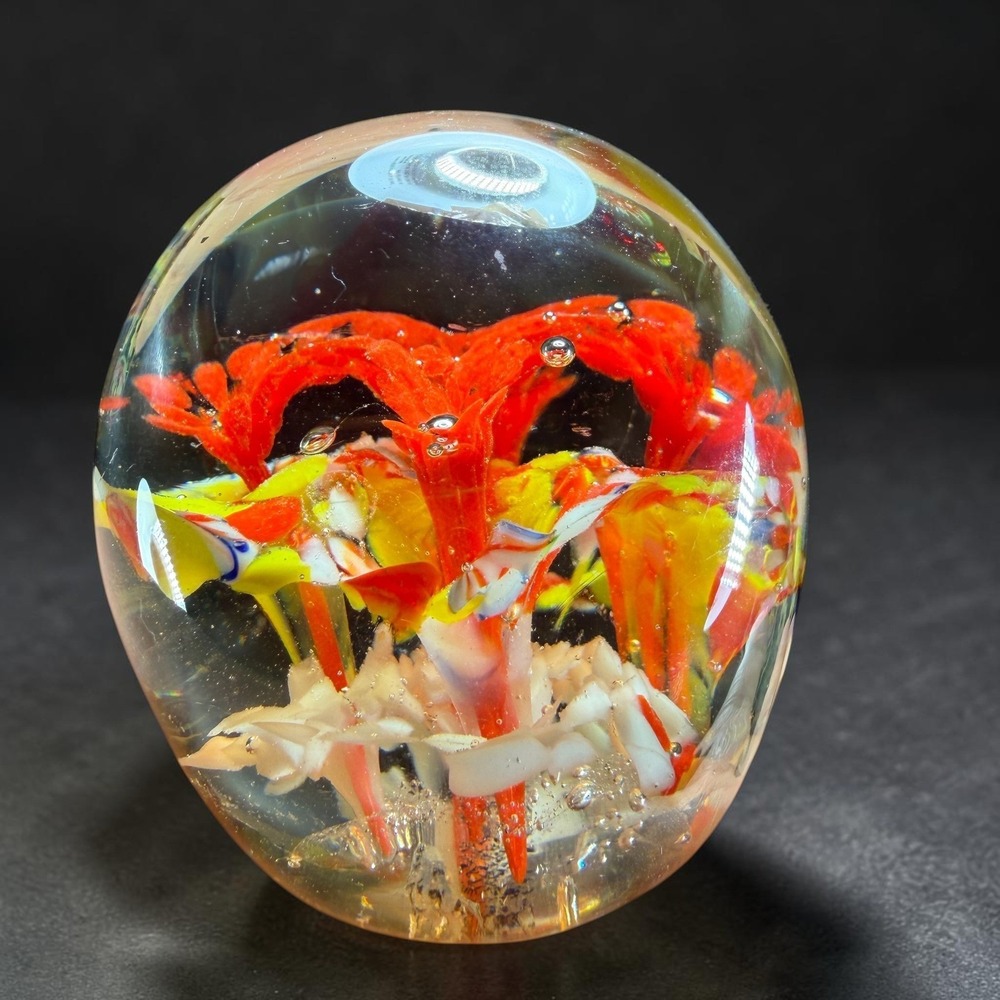 Vintage Art Glass Paperweight Red Yellow White Floral Controlled Bubble 2 Inch‎